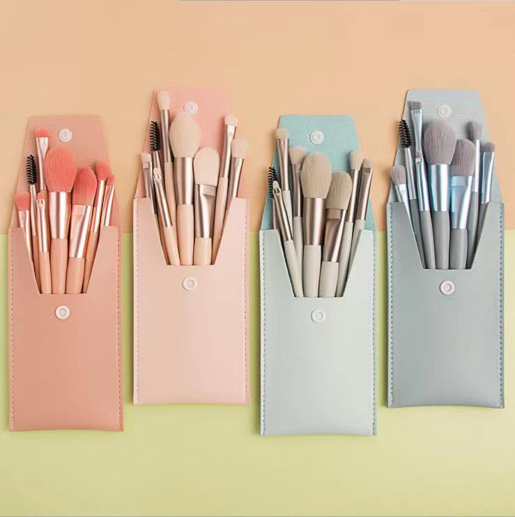 HD Makeup Brush 8 in Set